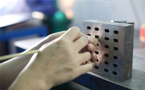 ���ϻ�������߿���-�����(�й�)ע�ܼӹ���